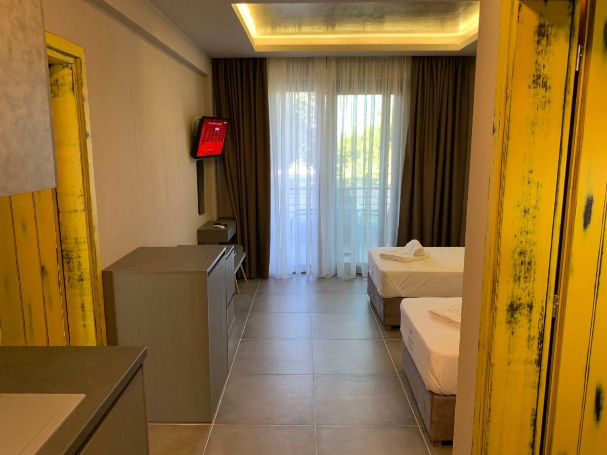 Castella Apartments Vourvourou Exterior foto